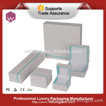 2016 new type plastic custom logo jewelry gift boxes
